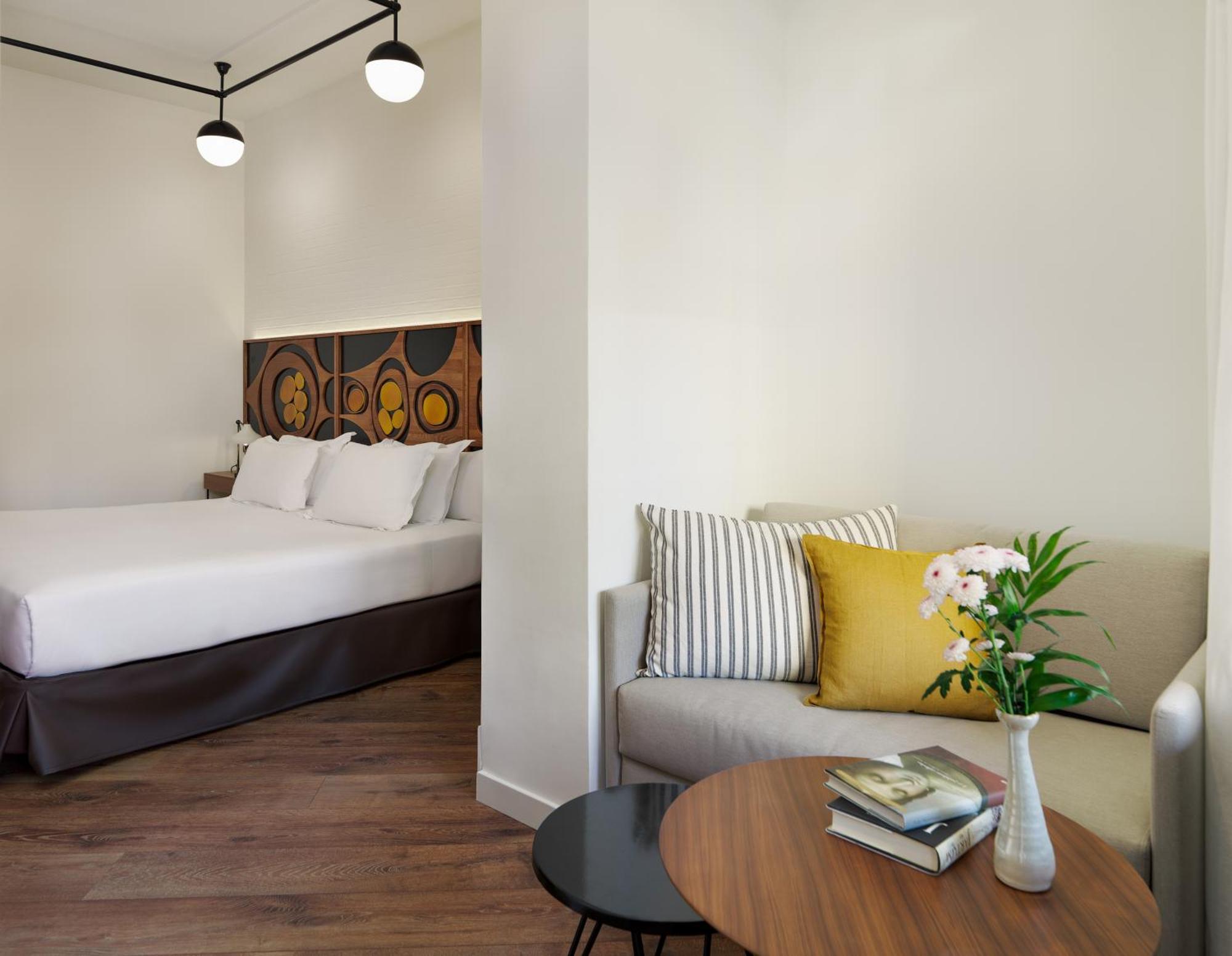 H10 Metropolitan 4* Sup Hotel Барселона Екстериор снимка