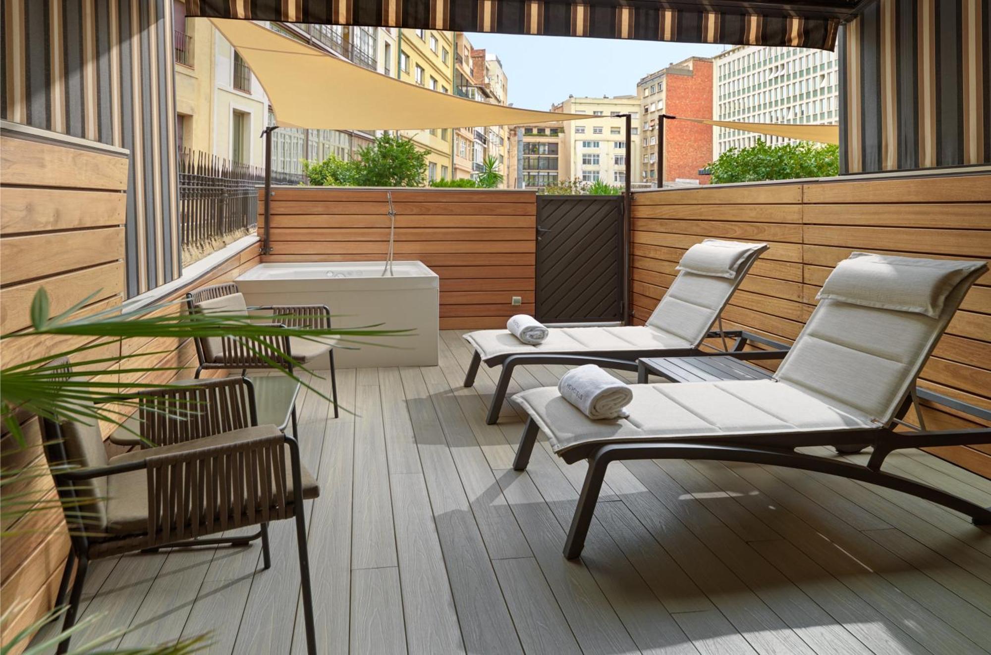 H10 Metropolitan 4* Sup Hotel Барселона Екстериор снимка