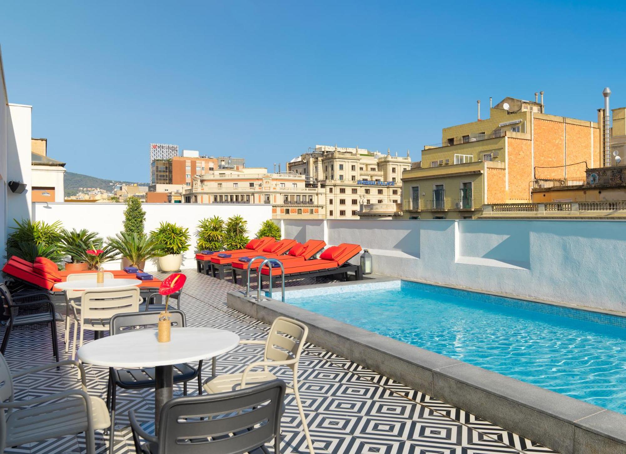 H10 Metropolitan 4* Sup Hotel Барселона Екстериор снимка
