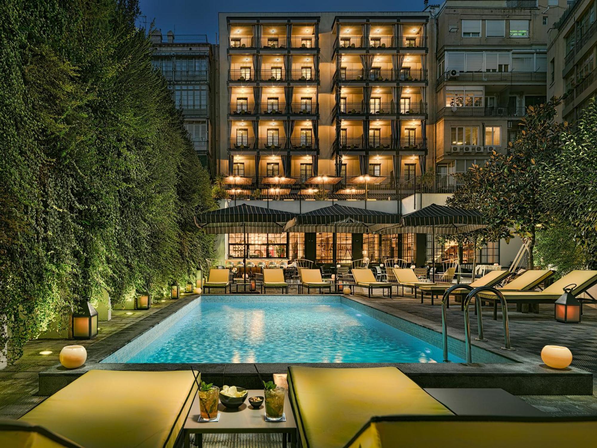 H10 Metropolitan 4* Sup Hotel Барселона Екстериор снимка