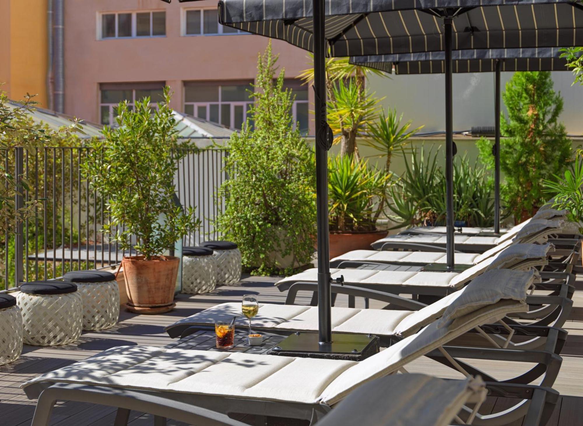 H10 Metropolitan 4* Sup Hotel Барселона Екстериор снимка